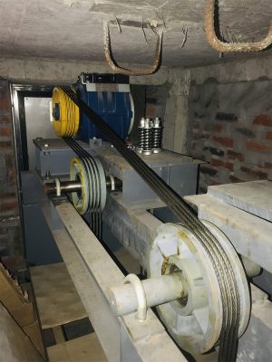 Dấu hiệu nhận biết thang máy cần được bảo trì: Hệ thống cáp tải kém chất lượng